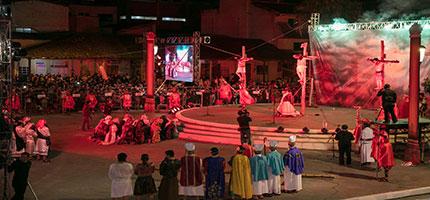 Resultado de imagen para VIACRUCIS EN LOJA